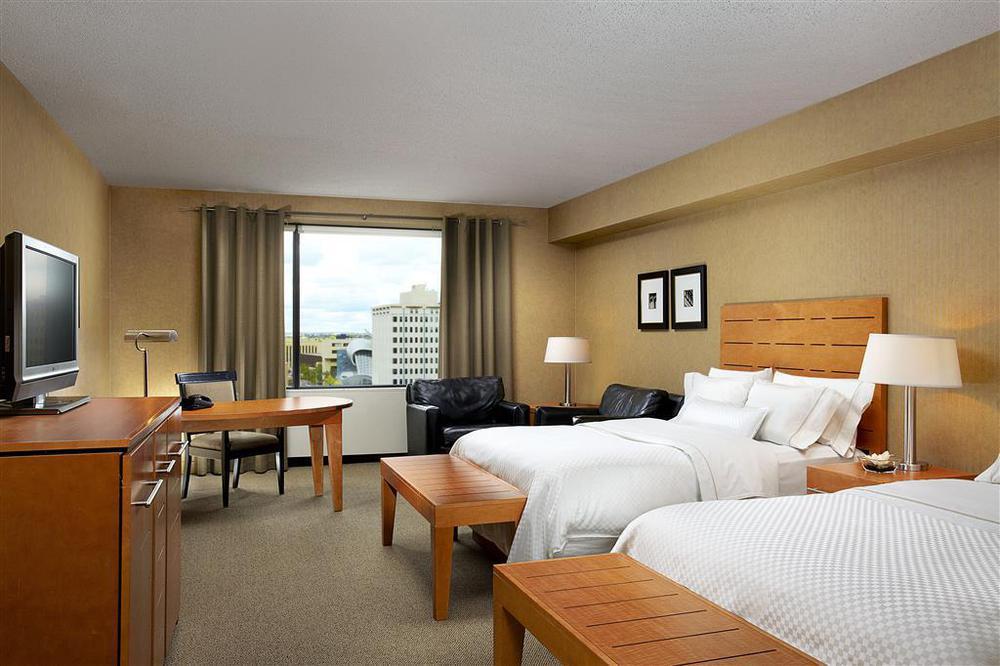 The Westin Edmonton Hotel Room photo