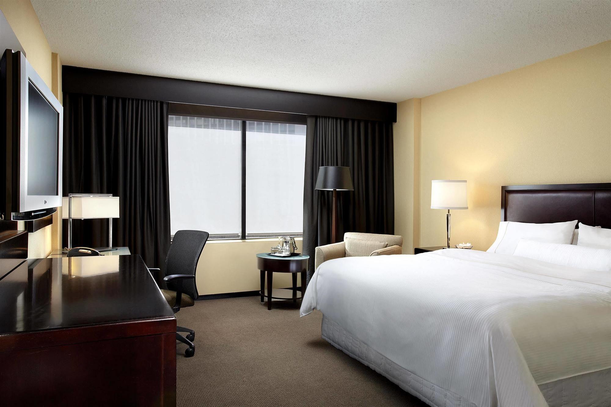 The Westin Edmonton Hotel Room photo